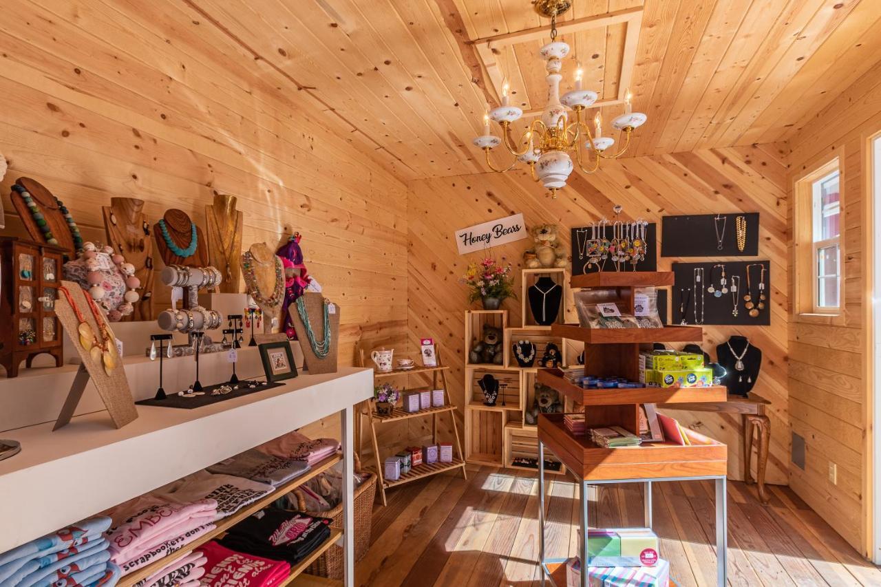 Apples Bed And Breakfast Inn Биг Бэар Лейк Экстерьер фото