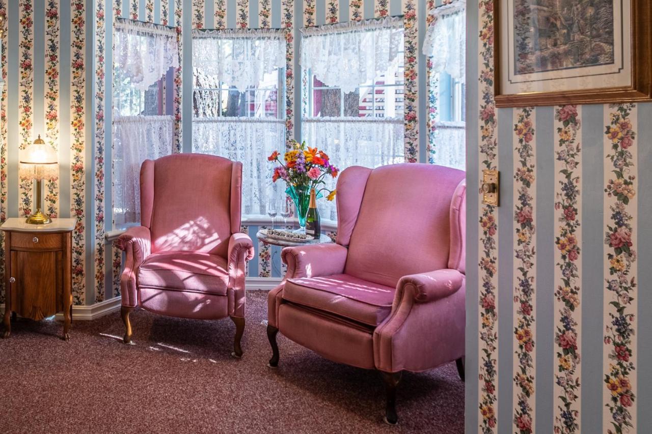 Apples Bed And Breakfast Inn Биг Бэар Лейк Экстерьер фото
