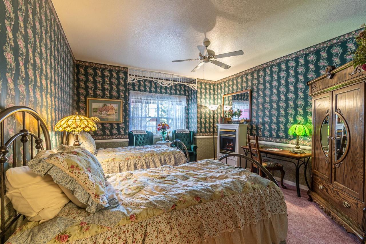Apples Bed And Breakfast Inn Биг Бэар Лейк Экстерьер фото