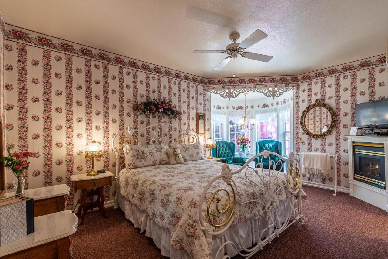 Apples Bed And Breakfast Inn Биг Бэар Лейк Экстерьер фото