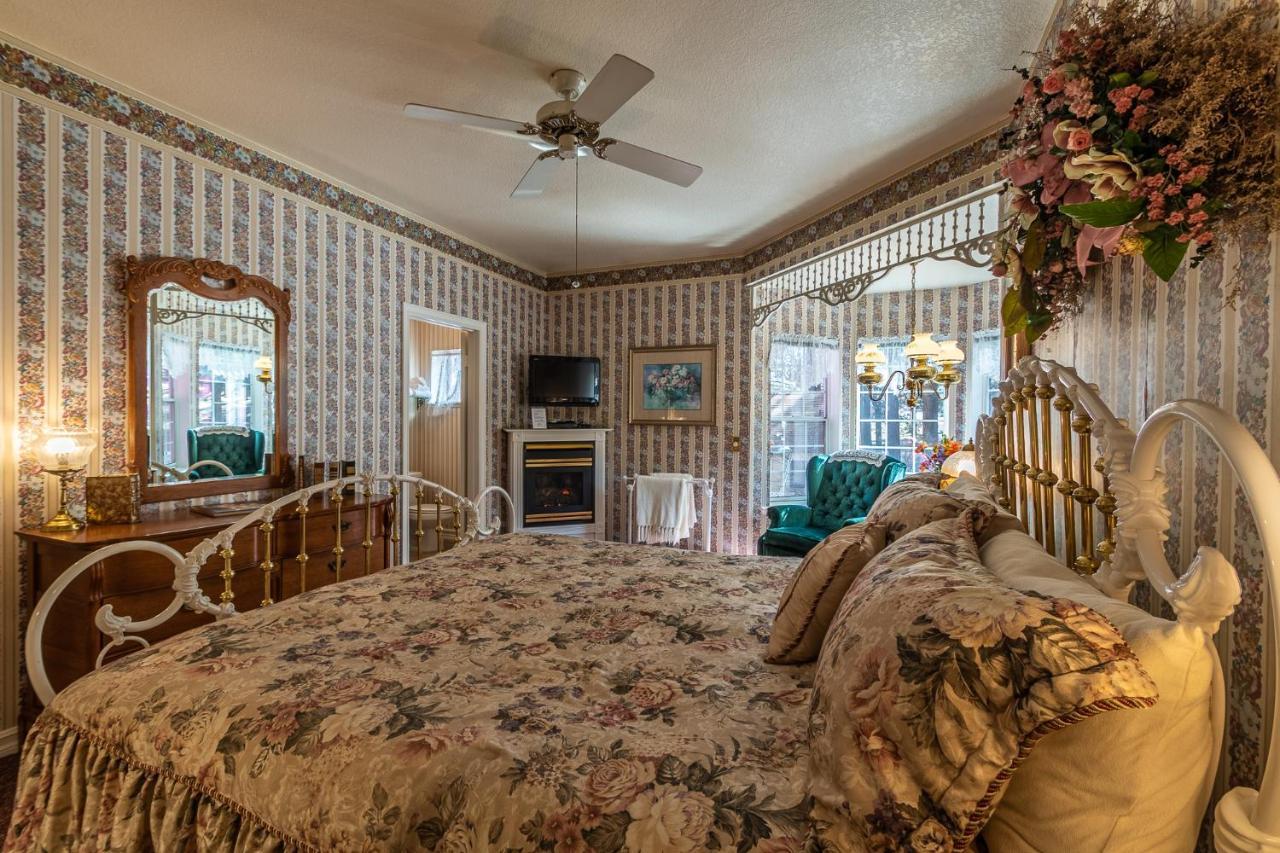 Apples Bed And Breakfast Inn Биг Бэар Лейк Экстерьер фото