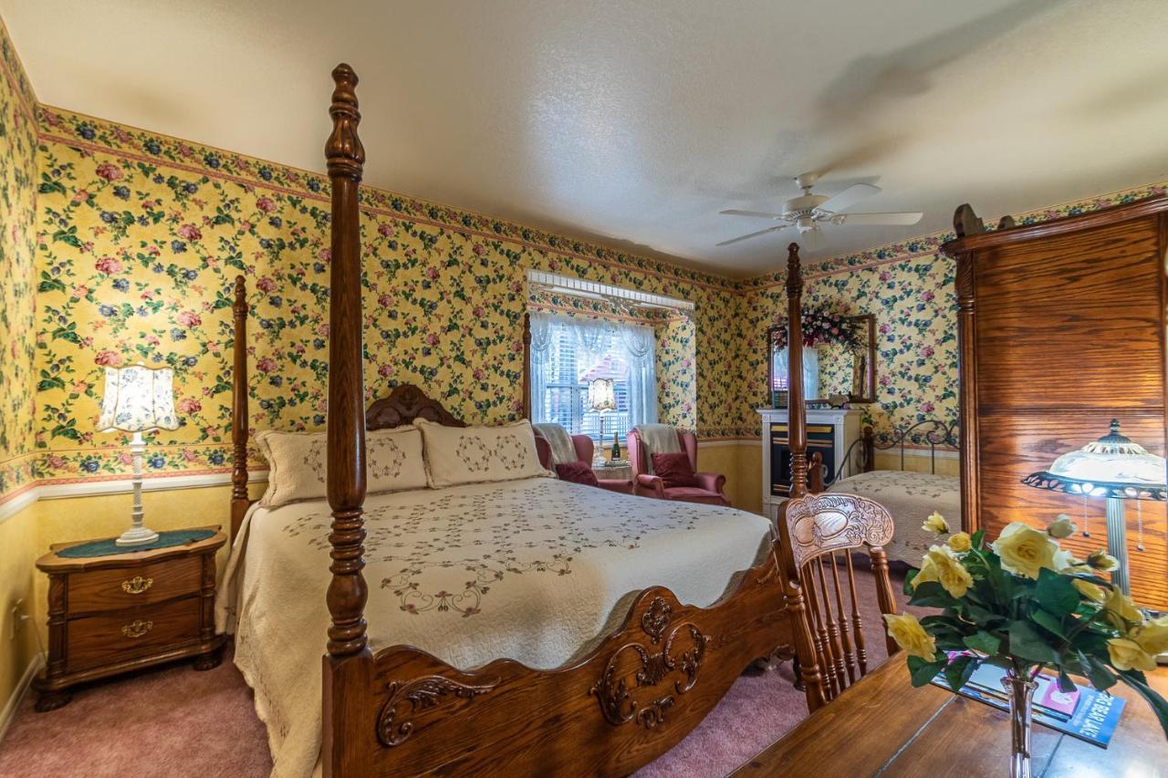Apples Bed And Breakfast Inn Биг Бэар Лейк Экстерьер фото