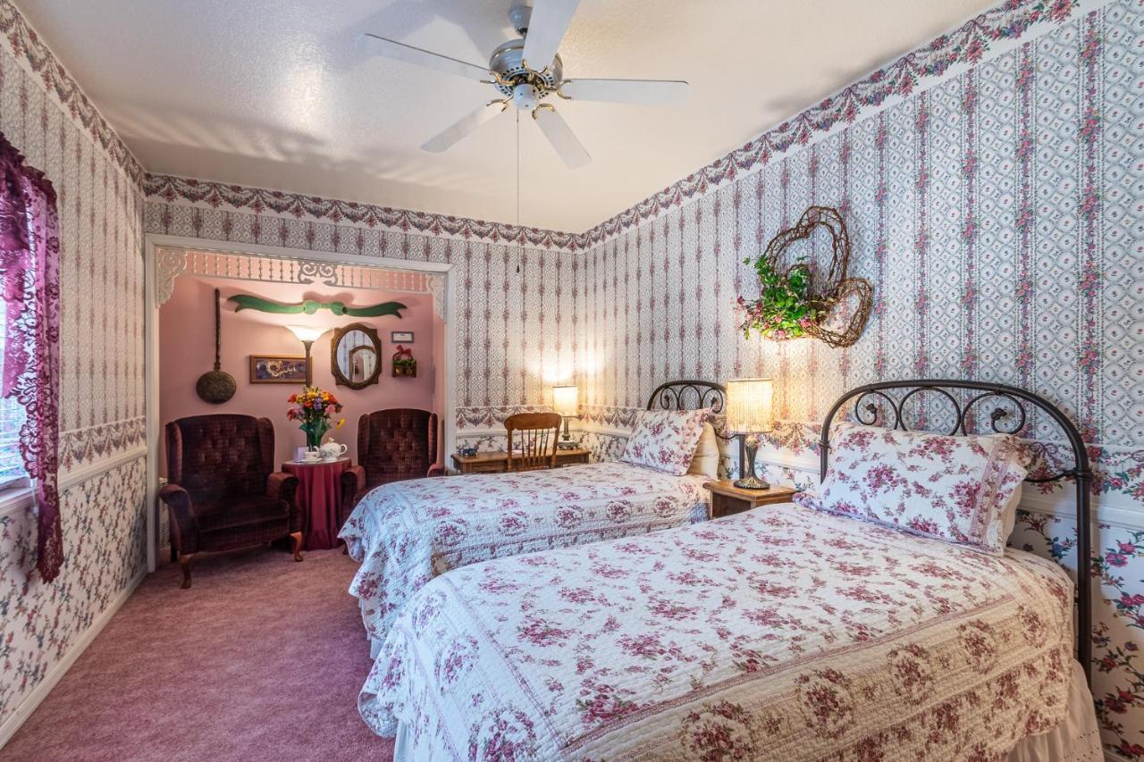 Apples Bed And Breakfast Inn Биг Бэар Лейк Экстерьер фото