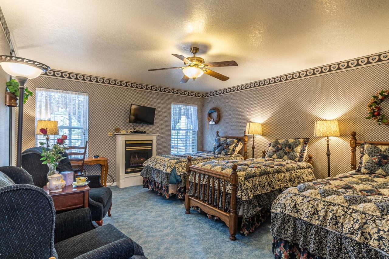 Apples Bed And Breakfast Inn Биг Бэар Лейк Экстерьер фото