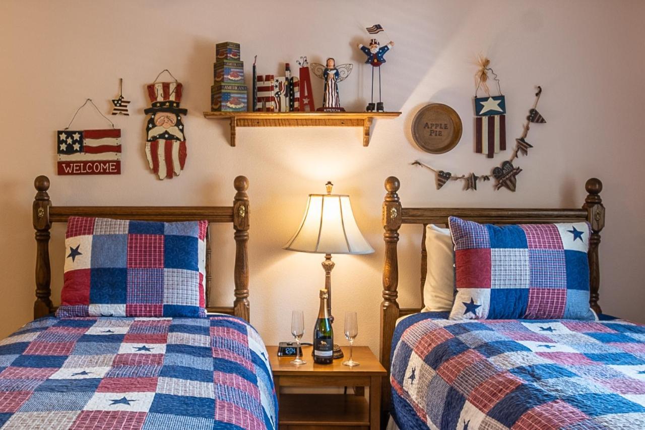Apples Bed And Breakfast Inn Биг Бэар Лейк Экстерьер фото