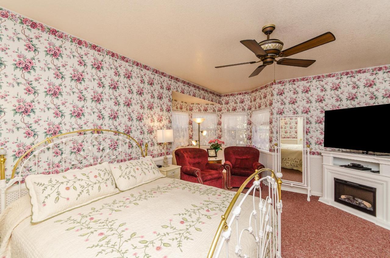 Apples Bed And Breakfast Inn Биг Бэар Лейк Экстерьер фото